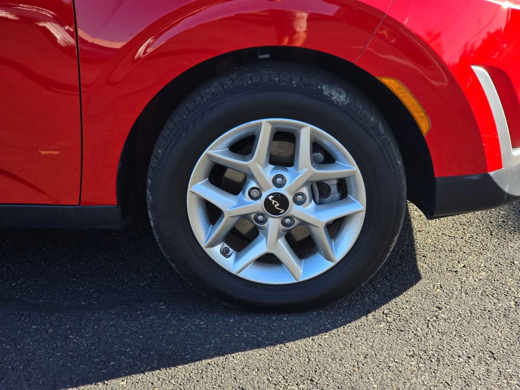 Used 2024 Kia Soul S FWD image 9