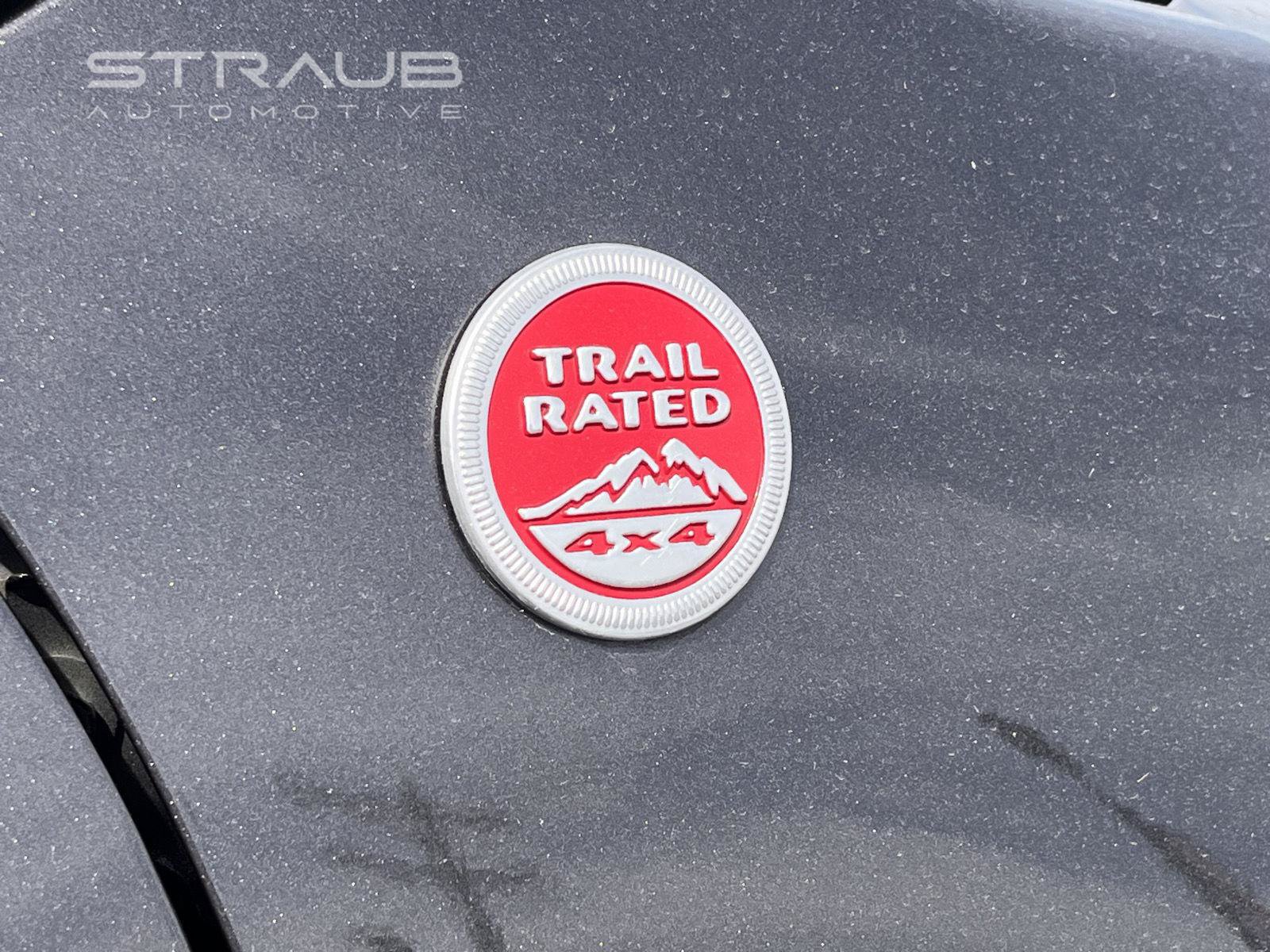 Used 2022 Jeep Cherokee Trailhawk w/ Trailer Tow Group AWD/4WD image 11