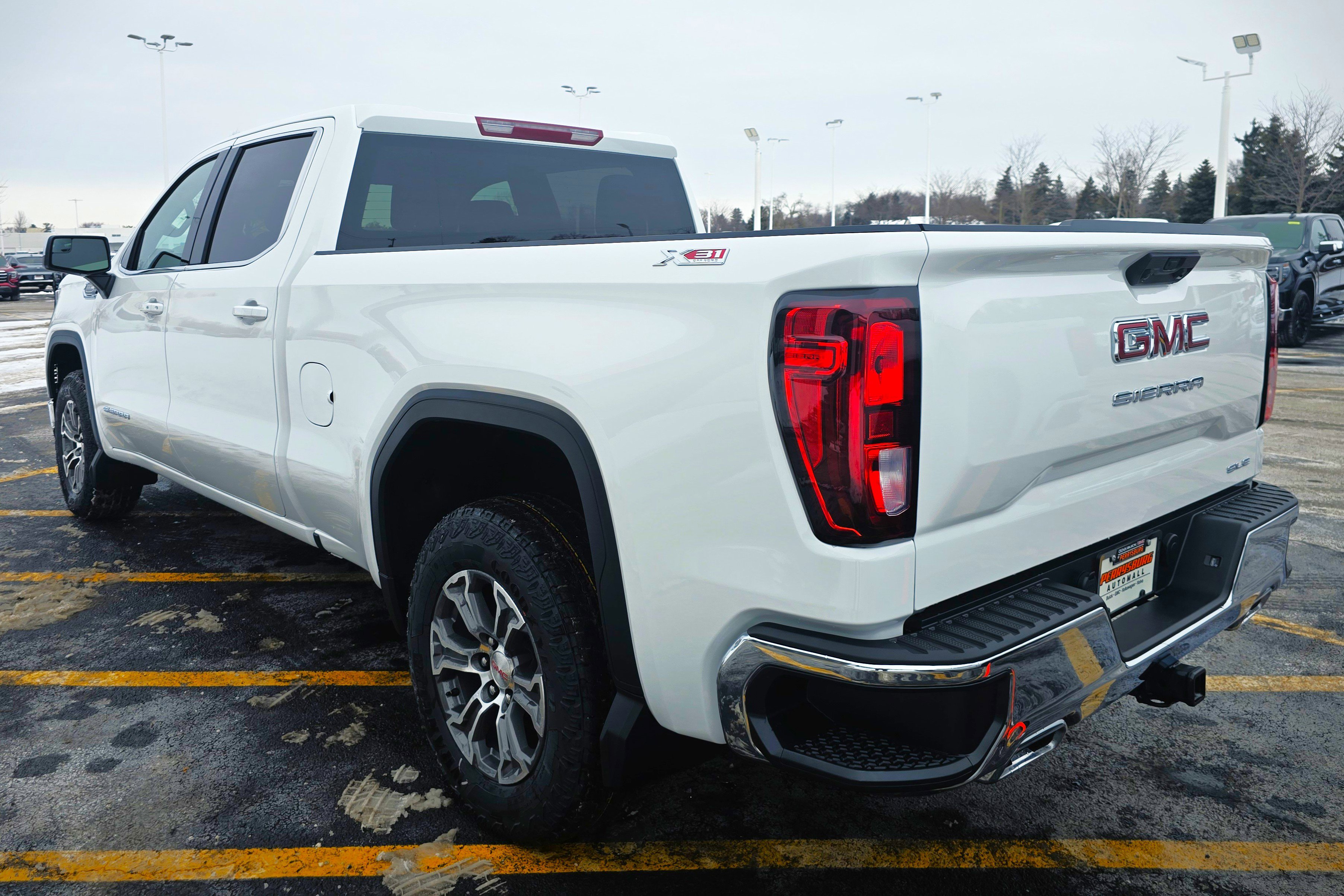 New 2026 GMC Sierra 1500 SLE w/ X31 Off-Road Package image 6