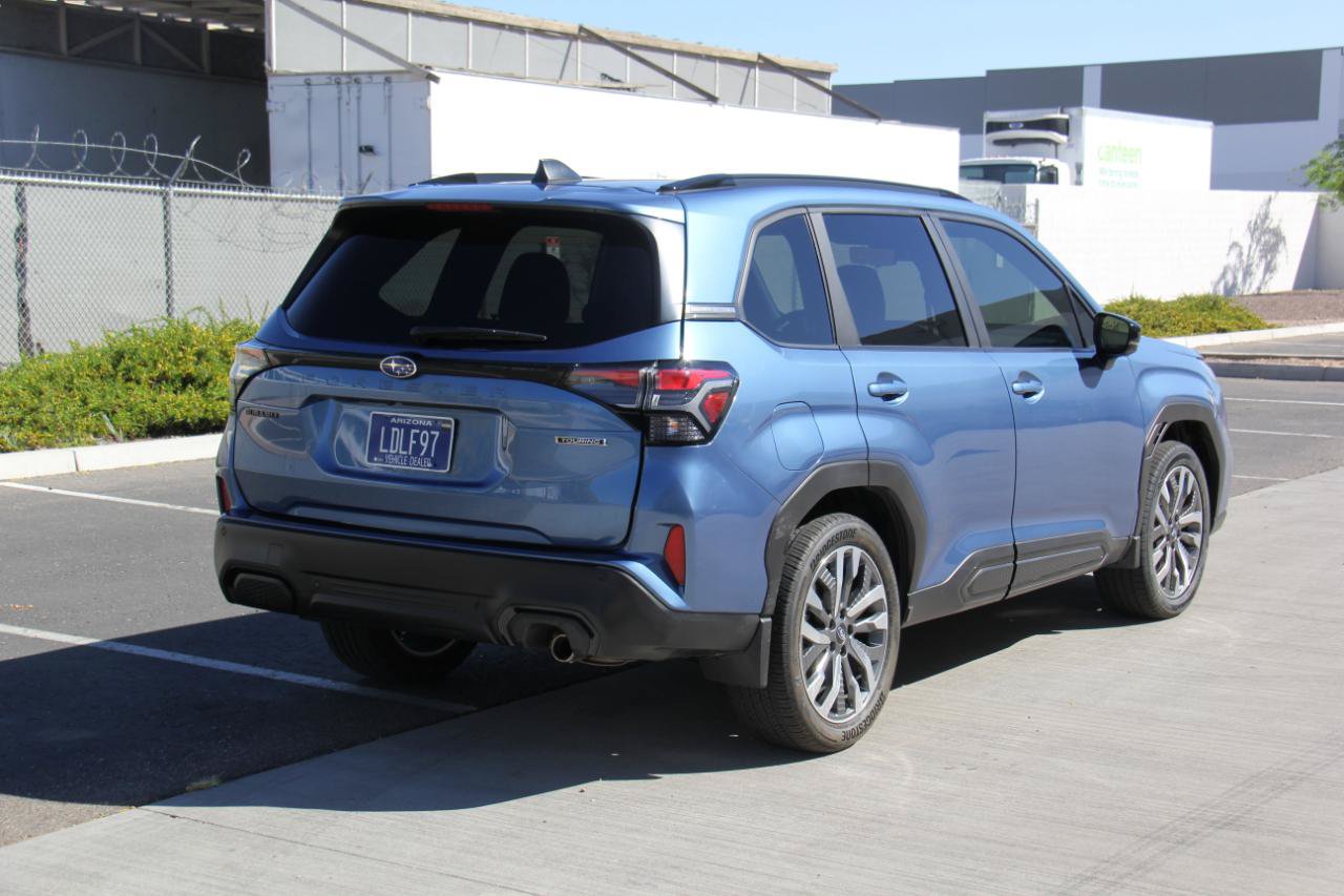 Used 2025 Subaru Forester Touring AWD/4WD image 5