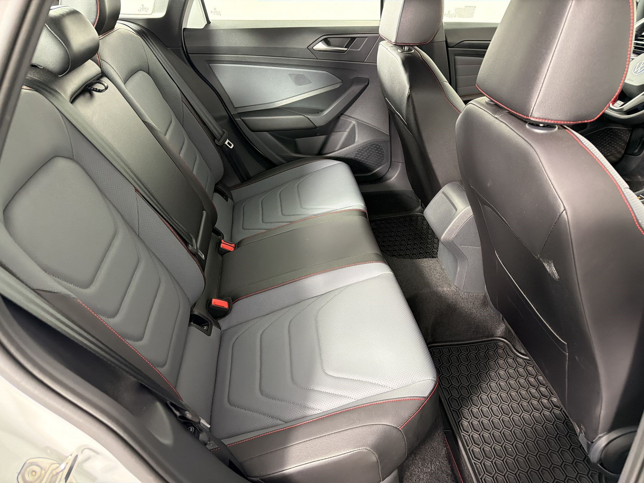 Used 2026 Volkswagen Jetta GLI Autobahn FWD image 30