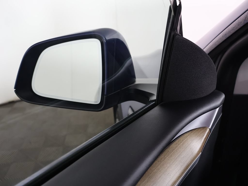 Used 2023 Tesla Model Y Long Range AWD/4WD image 38