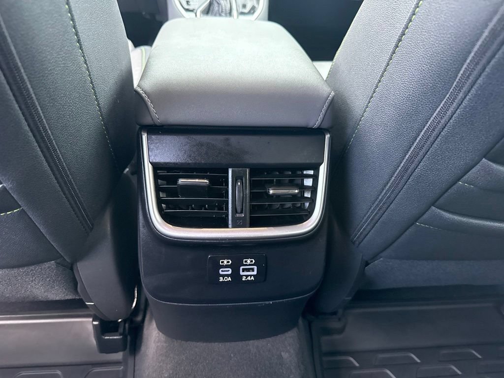 Used 2025 Subaru Outback Onyx Edition AWD/4WD image 23