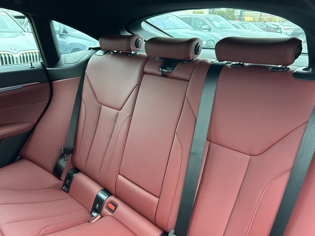 Used 2025 BMW i4 eDrive40 w/ M Sport Package RWD image 31