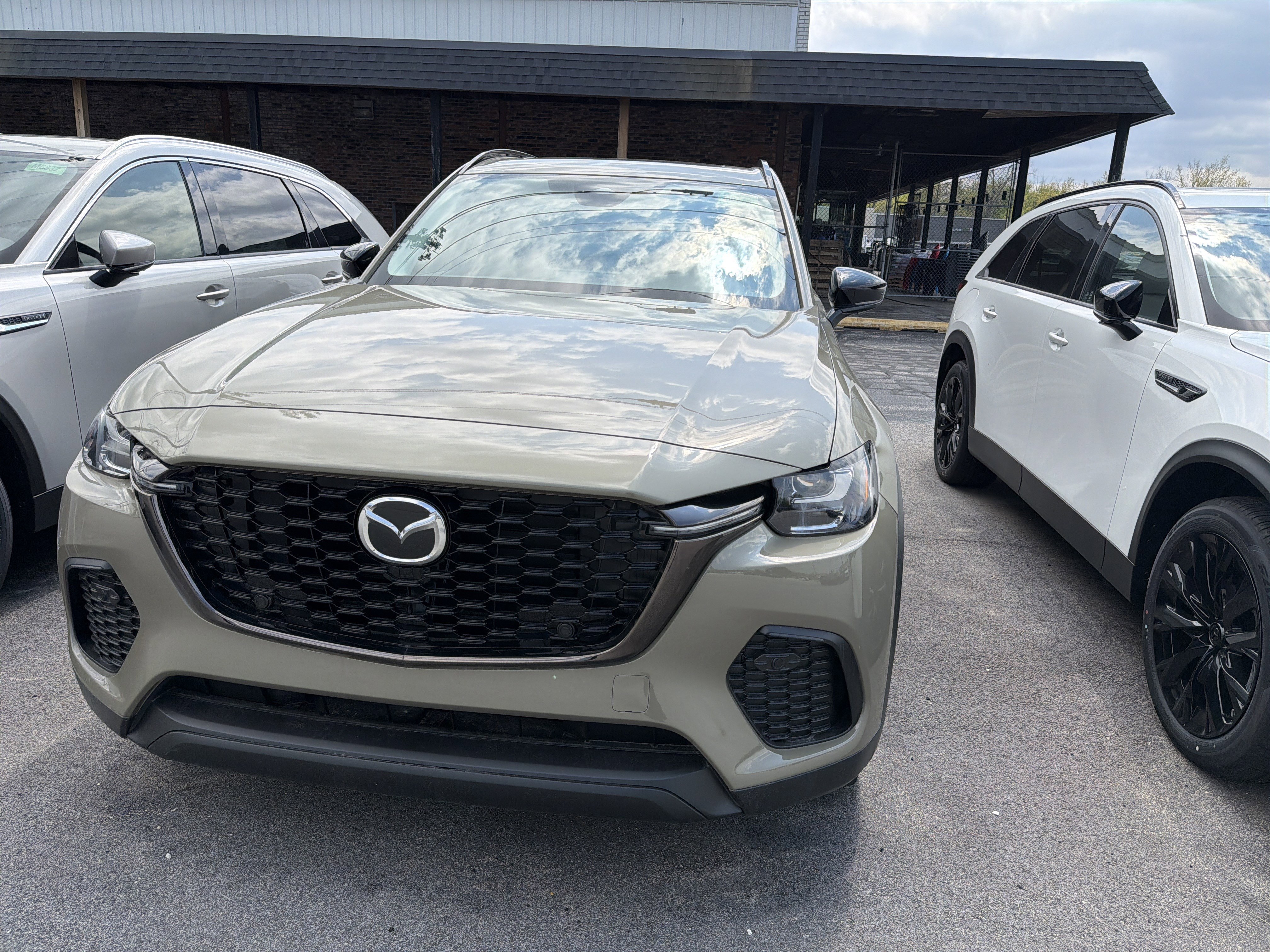 New 2026 MAZDA CX-70 3.3 Turbo w/ Preferred Package AWD/4WD image 26