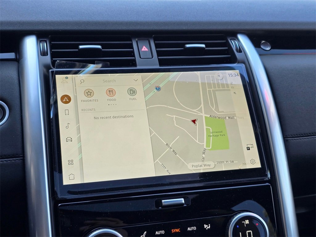 New 2025 Land Rover Discovery S image 14