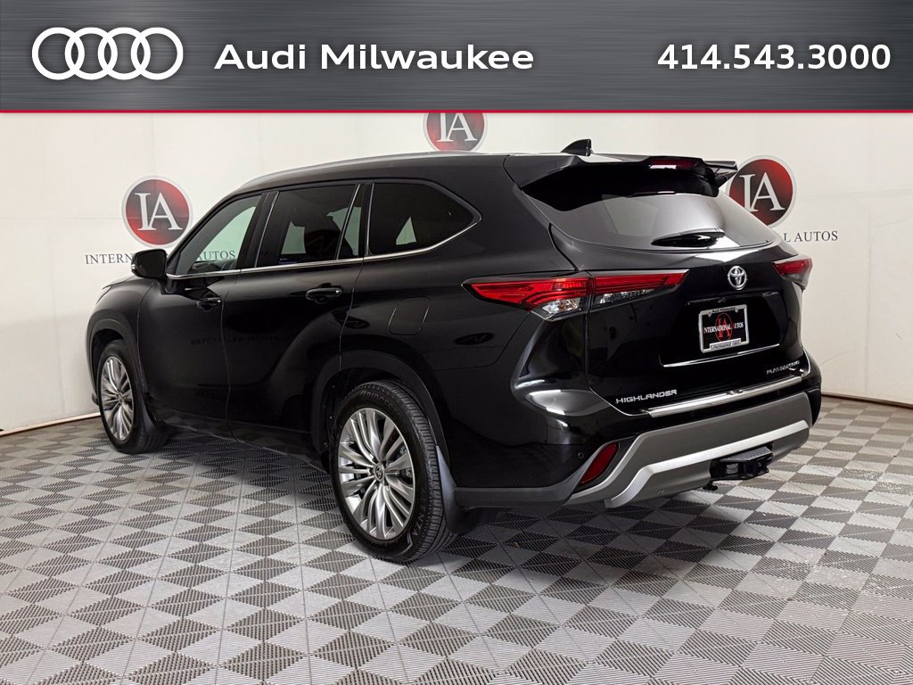 Used 2022 Toyota Highlander Platinum AWD/4WD image 6