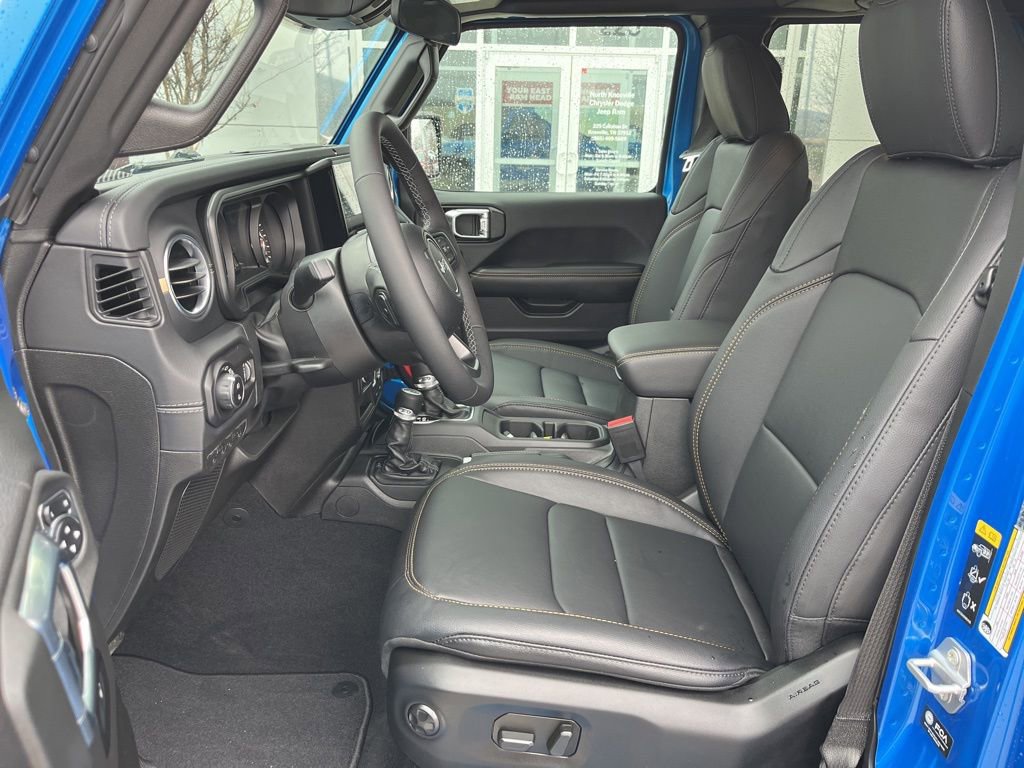 New 2026 Jeep Gladiator Sport image 3