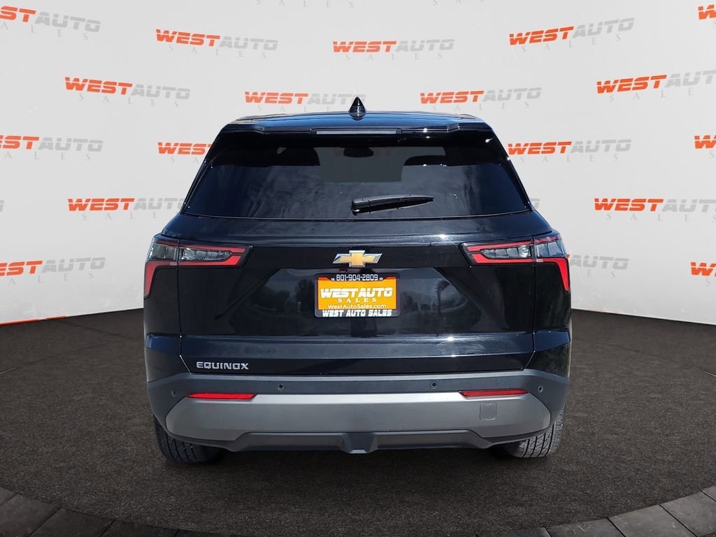 Used 2025 Chevrolet Equinox LT FWD image 4
