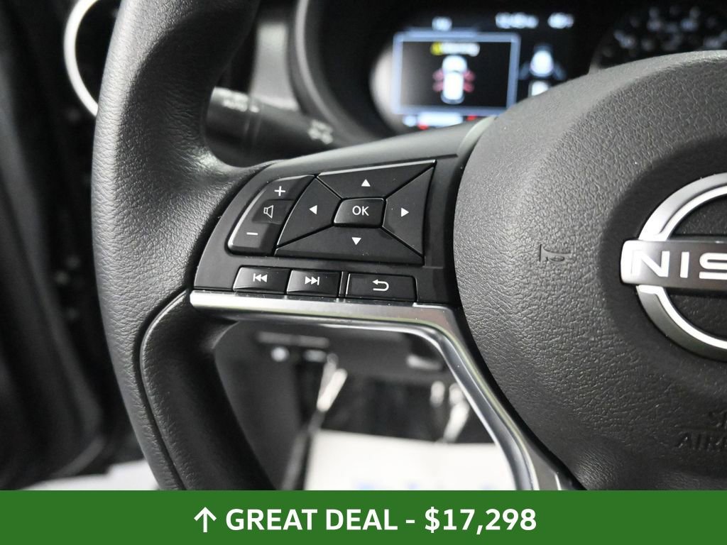 Used 2024 Nissan Kicks SV image 34