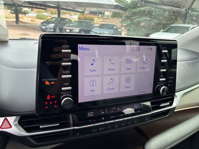 Used 2021 Toyota Sienna XLE FWD image 30