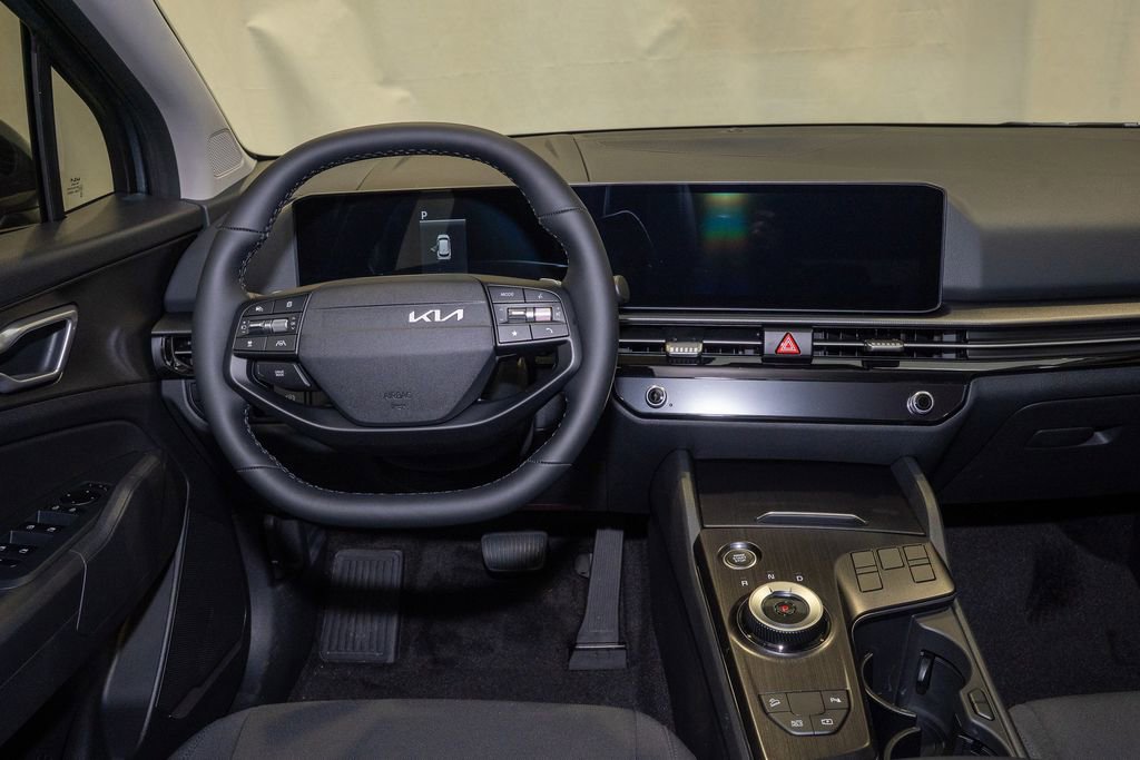 New 2026 Kia Sportage LX image 7