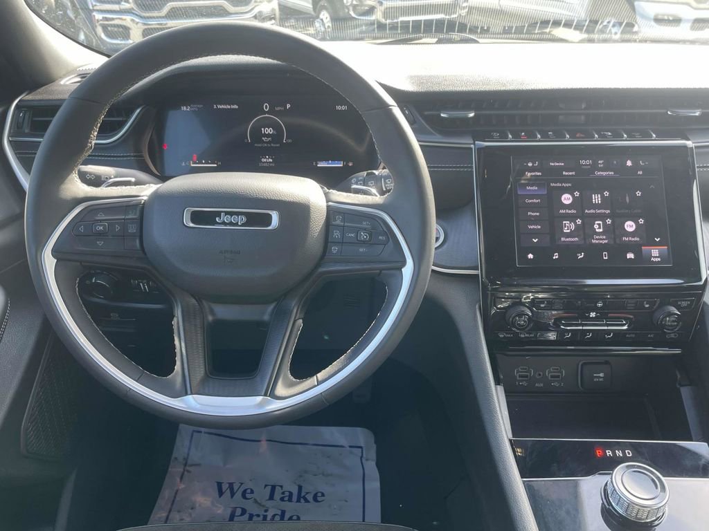 Certified 2025 Jeep Grand Cherokee Altitude image 21