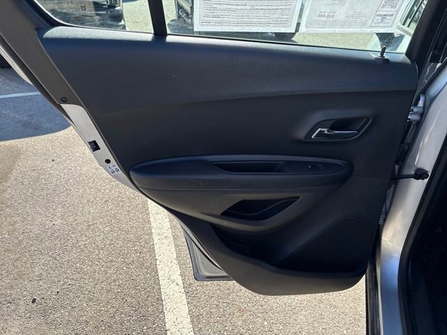 Used 2018 Chevrolet Trax LS image 20