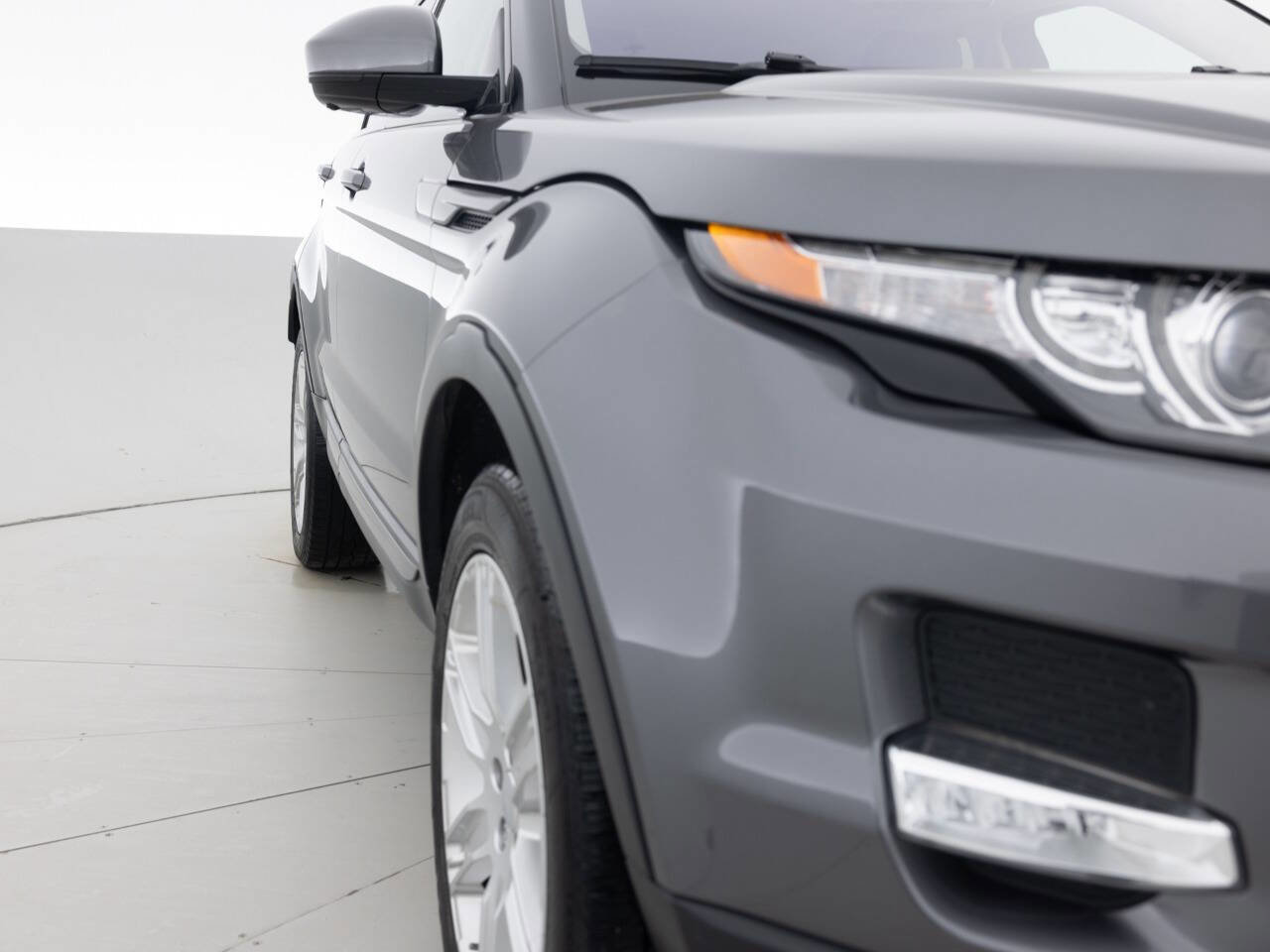 Used 2015 Land Rover Range Rover Evoque Pure Premium AWD/4WD image 11
