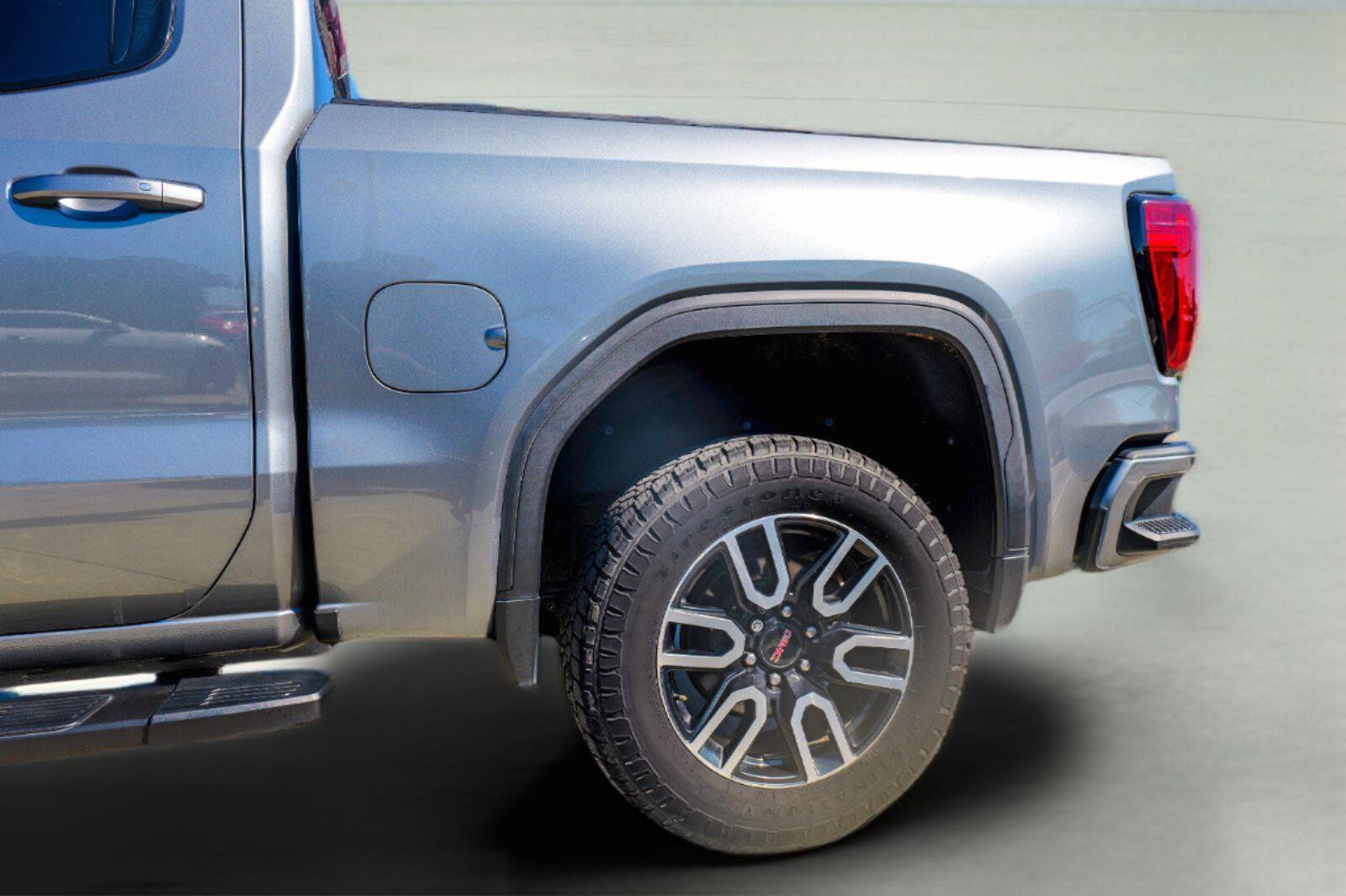 Used 2020 GMC Sierra 1500 AT4 w/ AT4 Premium Package AWD/4WD image 7