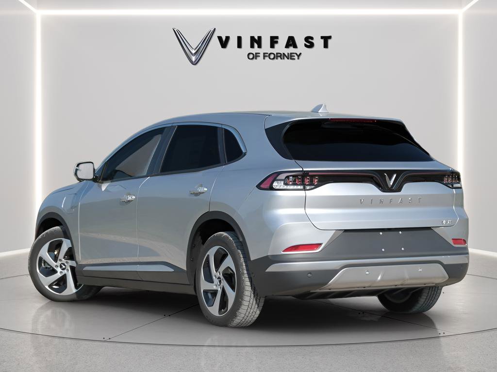New 2025 VinFast VF 8 Eco image 2