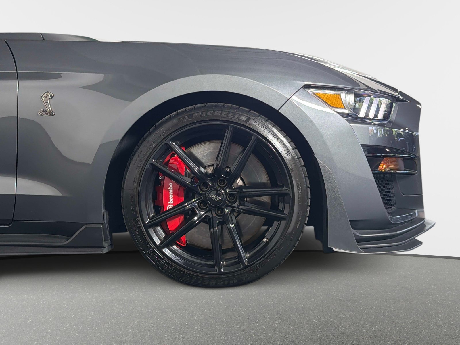 Used 2022 Ford Mustang Shelby GT500 w/ Carbon Fiber Track Pack RWD image 22