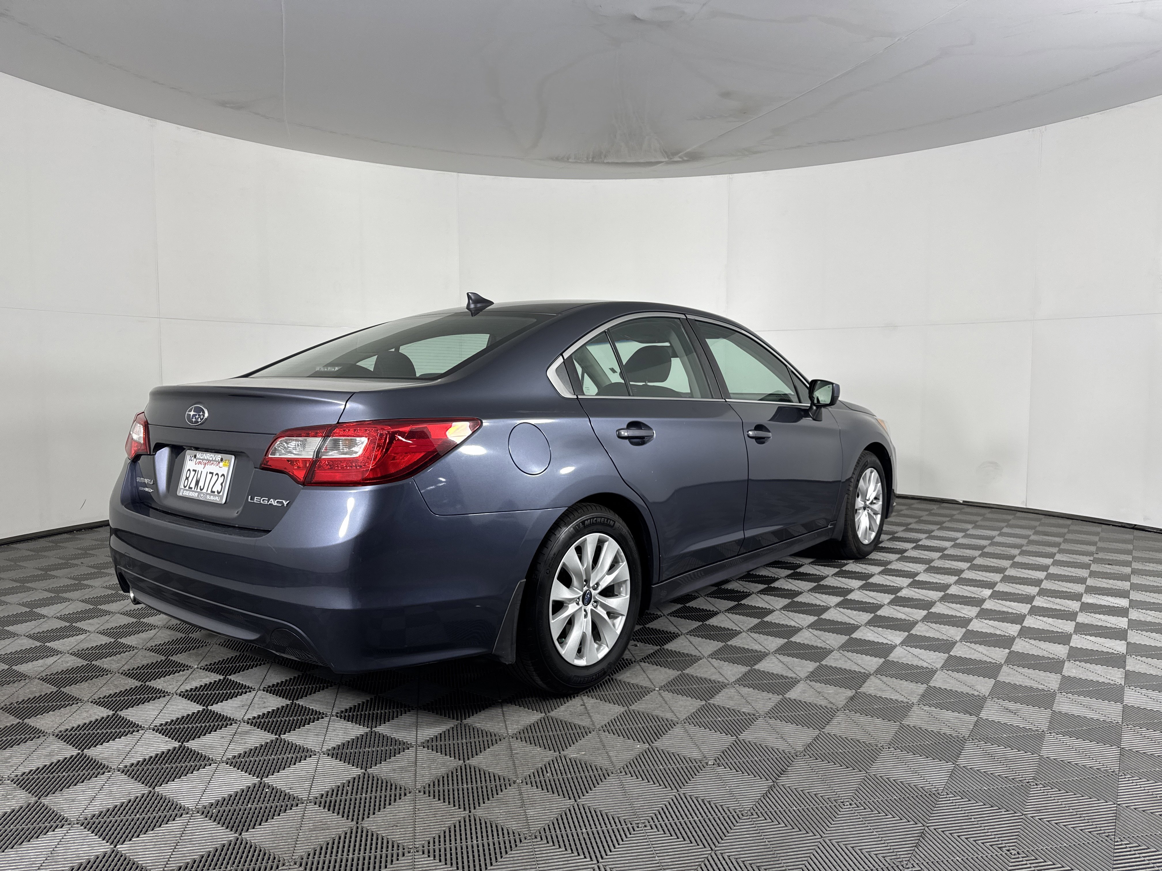 Used 2016 Subaru Legacy 2.5i Premium w/ Popular Package #1 AWD/4WD image 4