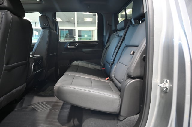 New 2026 Chevrolet Silverado 3500 LTZ w/ LTZ Premium Package AWD/4WD image 15
