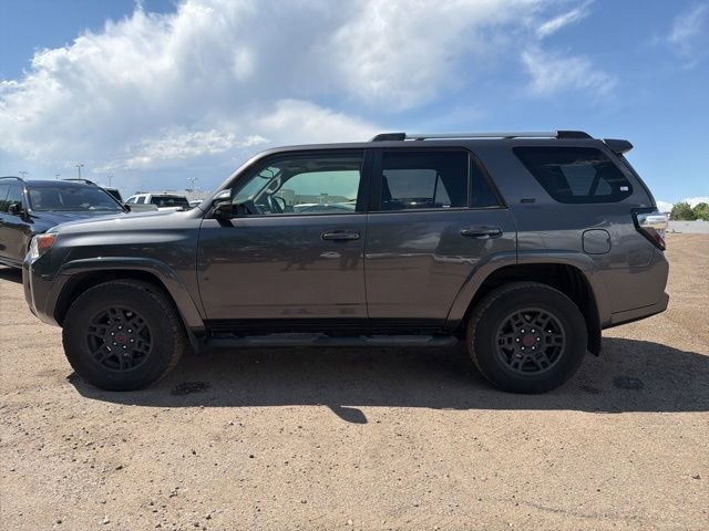 Used 2021 Toyota 4Runner SR5 Premium w/ Moonroof Package AWD/4WD image 2