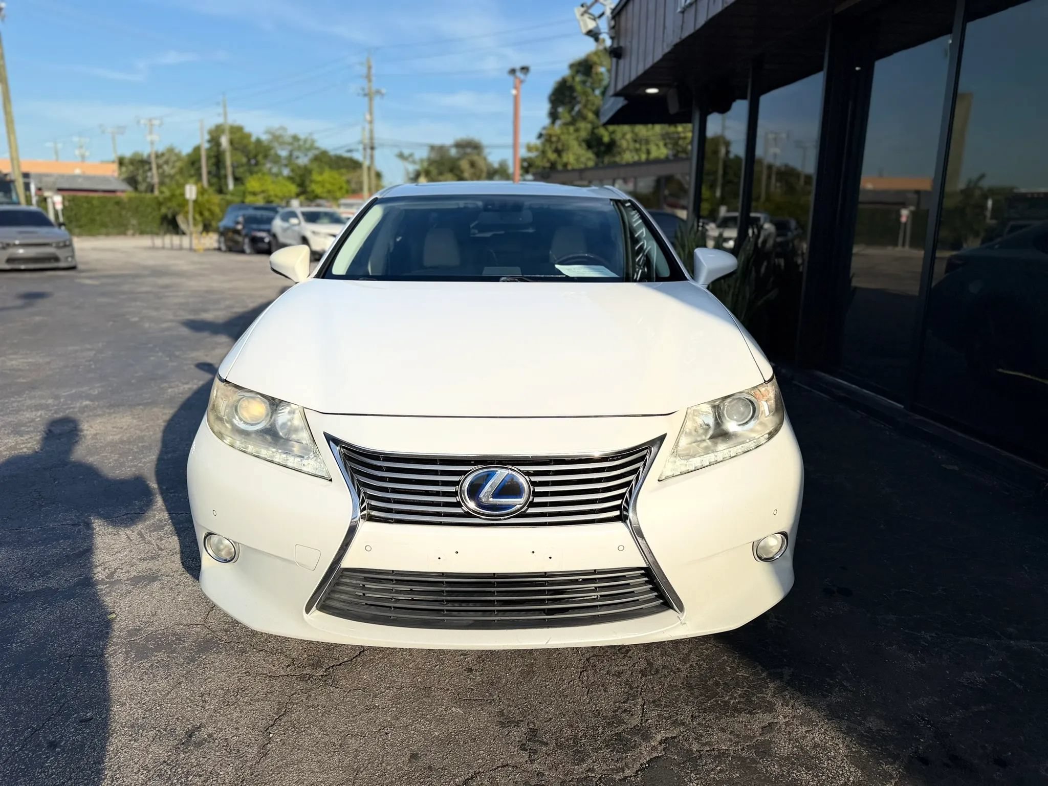 Used 2013 Lexus ES 300h w/ Luxury Pkg FWD image 5