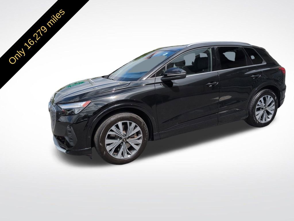 Used 2023 Audi Q4 e-tron Premium Plus w/ Premium Plus RWD image 2
