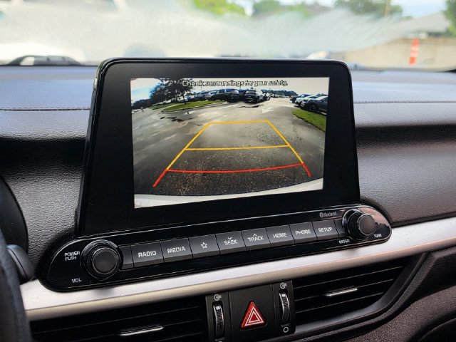Used 2020 Kia Forte LXS FWD image 23