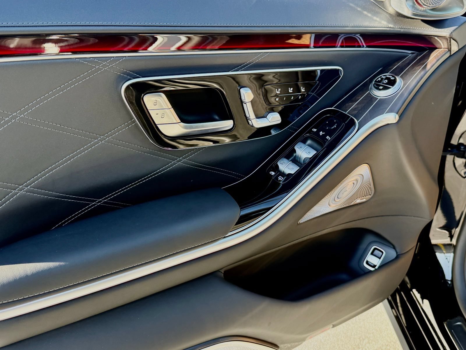 New 2026 Mercedes-Benz Maybach S 580 4MATIC image 16