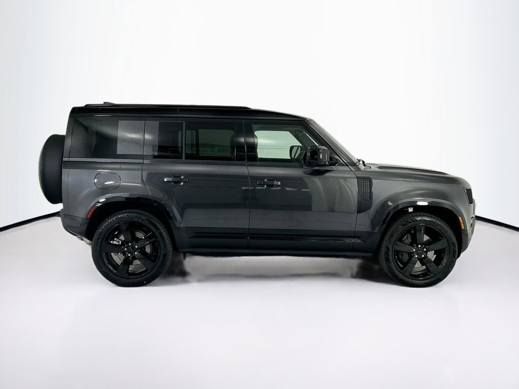 New 2026 Land Rover Defender 110 X-Dynamic SE AWD/4WD image 4