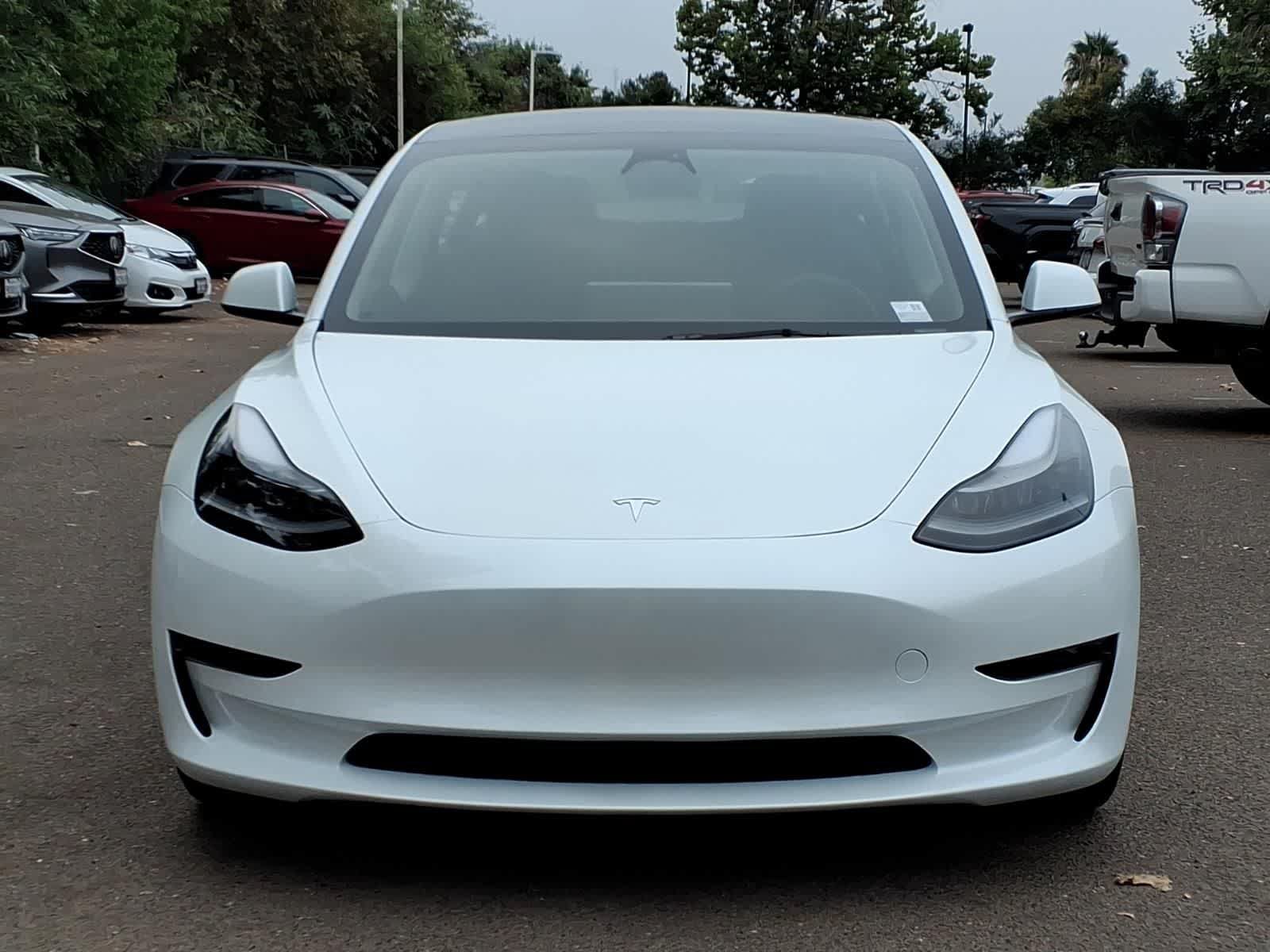 Used 2023 Tesla Model 3 Standard Range RWD image 2