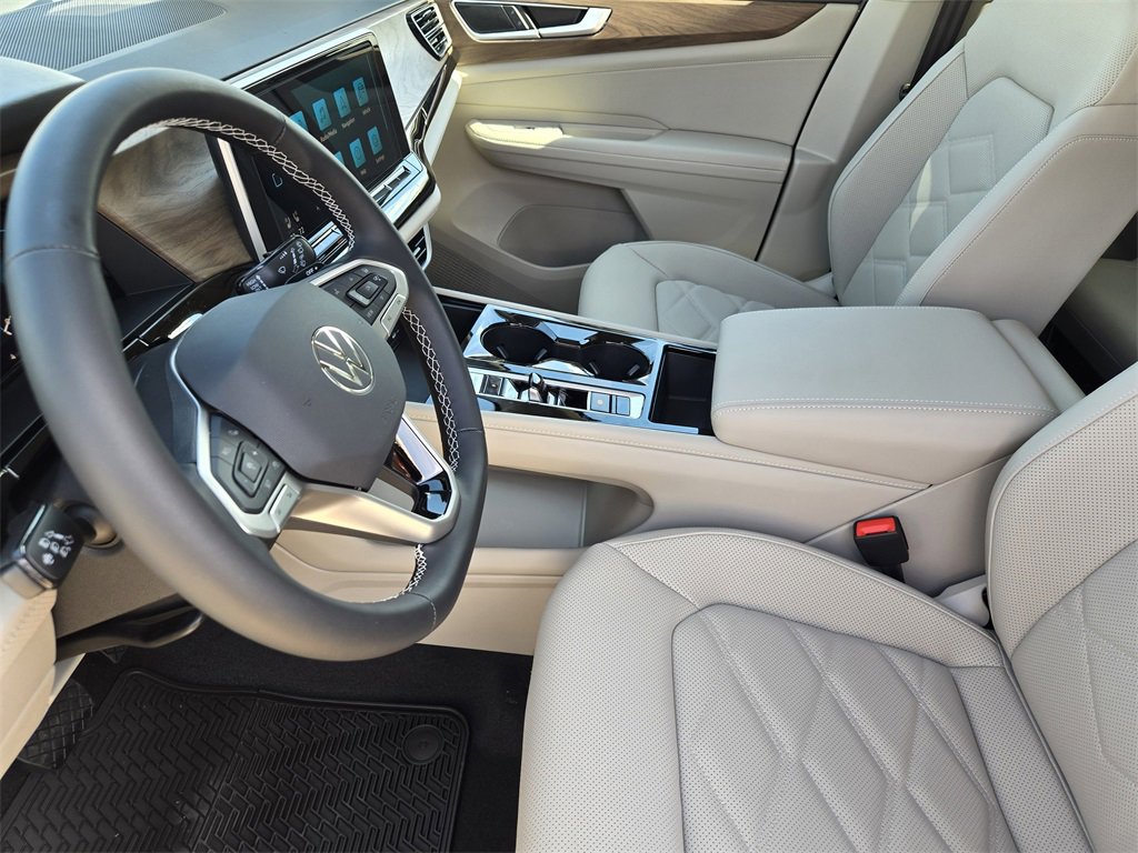 New 2026 Volkswagen Atlas SE image 11