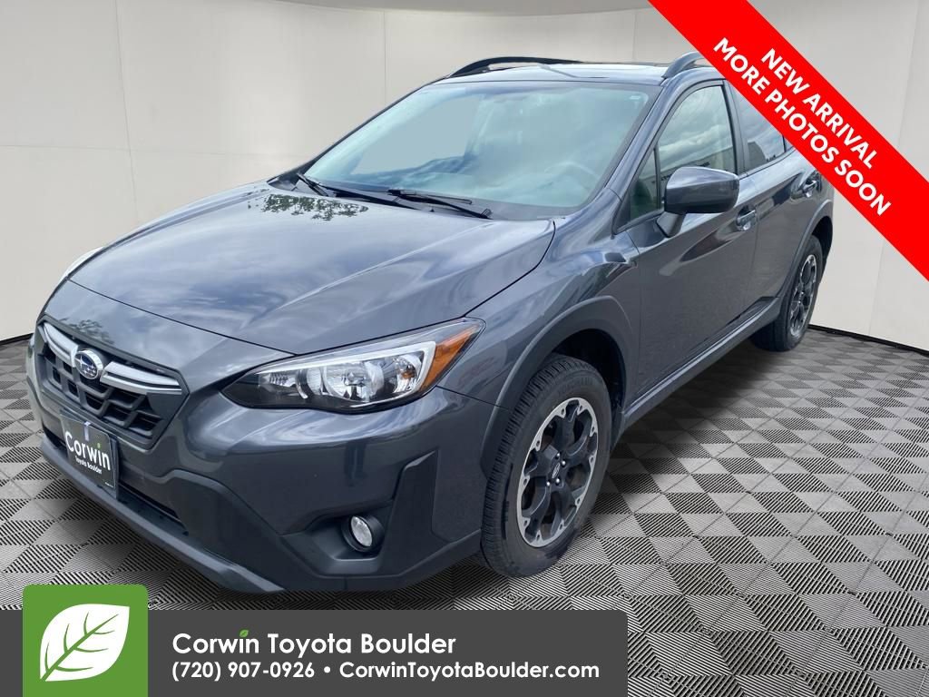 Used 2021 Subaru Crosstrek 2.0i Premium w/ Moonroof Package AWD/4WD image 3