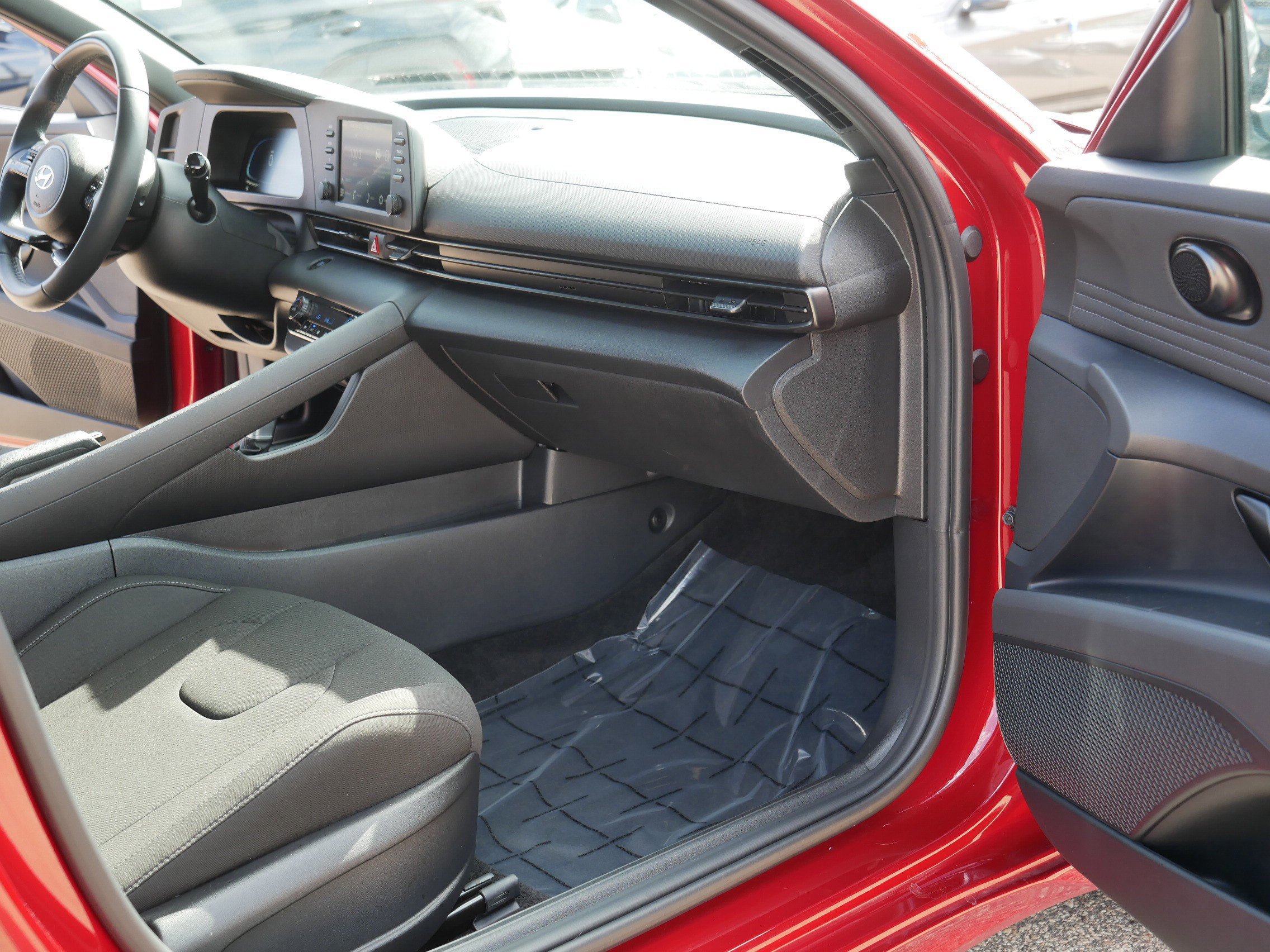 Used 2025 Hyundai Elantra Sport FWD image 19