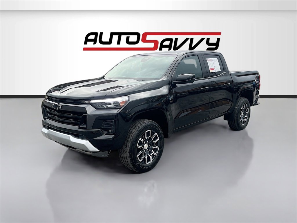 Used 2024 Chevrolet Colorado LT w/ LT Convenience Package III image 3