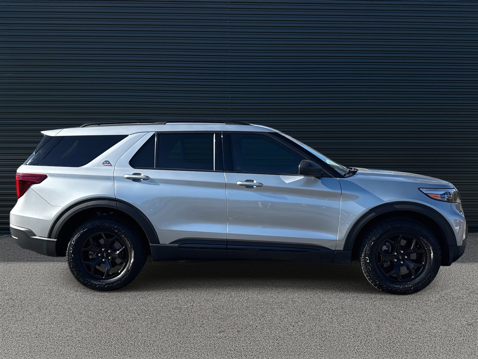 Used 2023 Ford Explorer Timberline image 4