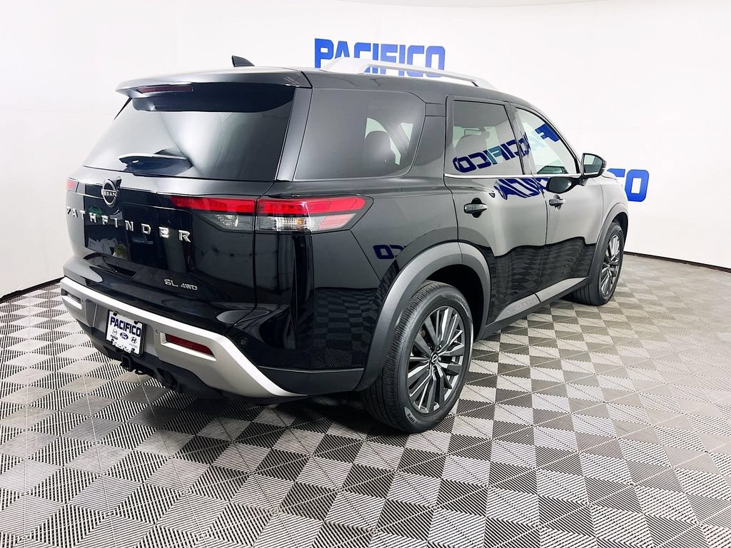 Used 2024 Nissan Pathfinder SL w/ SL Premium Package AWD/4WD image 7