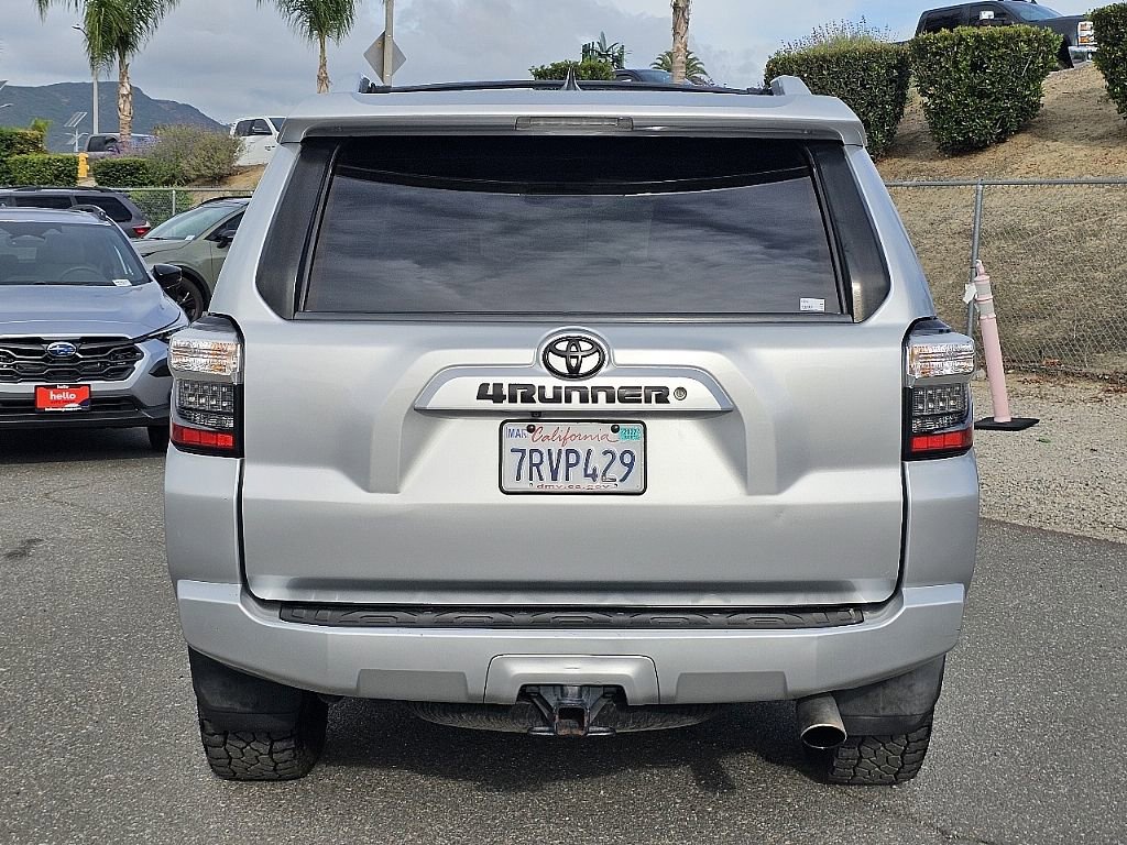 Used 2016 Toyota 4Runner SR5 Premium image 14