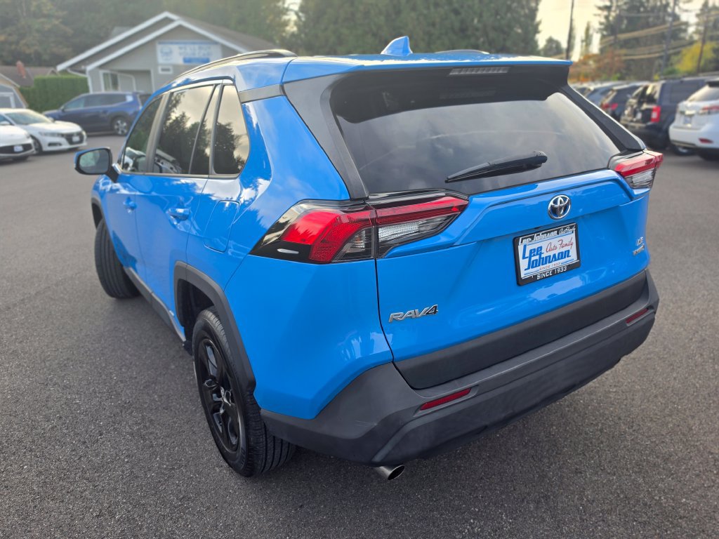 Used 2020 Toyota RAV4 LE w/ All Weather Liner Package AWD/4WD image 7