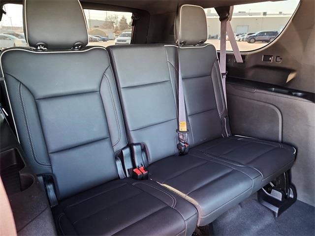 Used 2021 GMC Yukon XL SLT w/ SLT Premium Package image 19