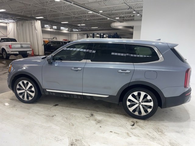 Used 2022 Kia Telluride EX w/ EX Premium Package image 8