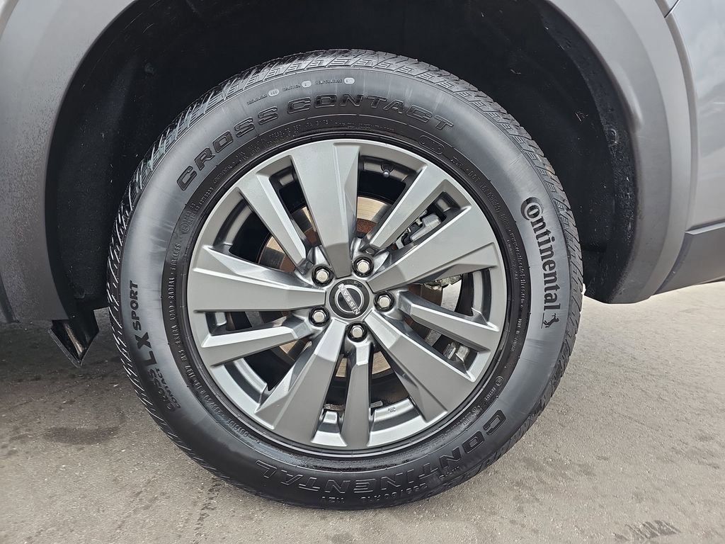Used 2024 Nissan Pathfinder SV FWD image 35