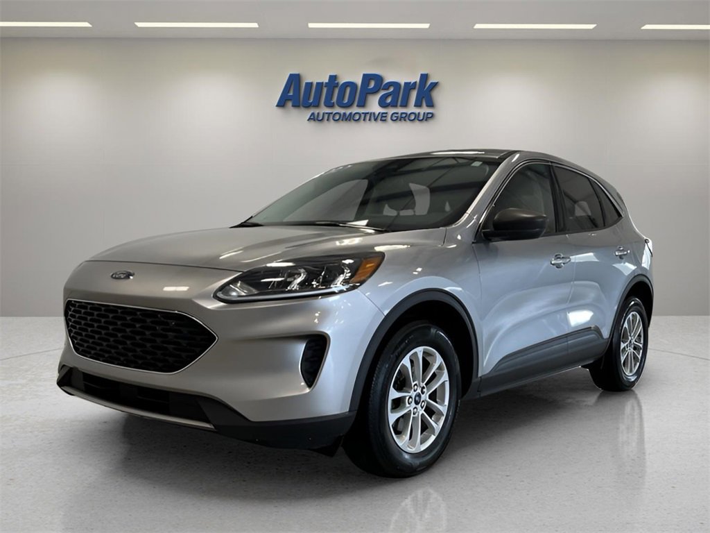 Used 2022 Ford Escape SE w/ Convenience Package image 3