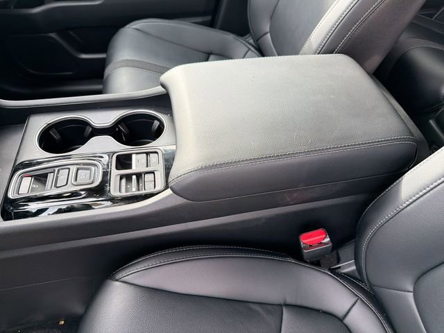 Used 2024 Honda Pilot Touring image 24