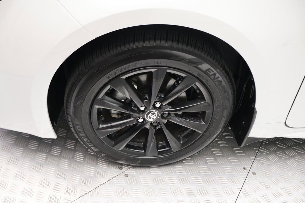 Used 2026 Toyota Corolla SE FWD image 4