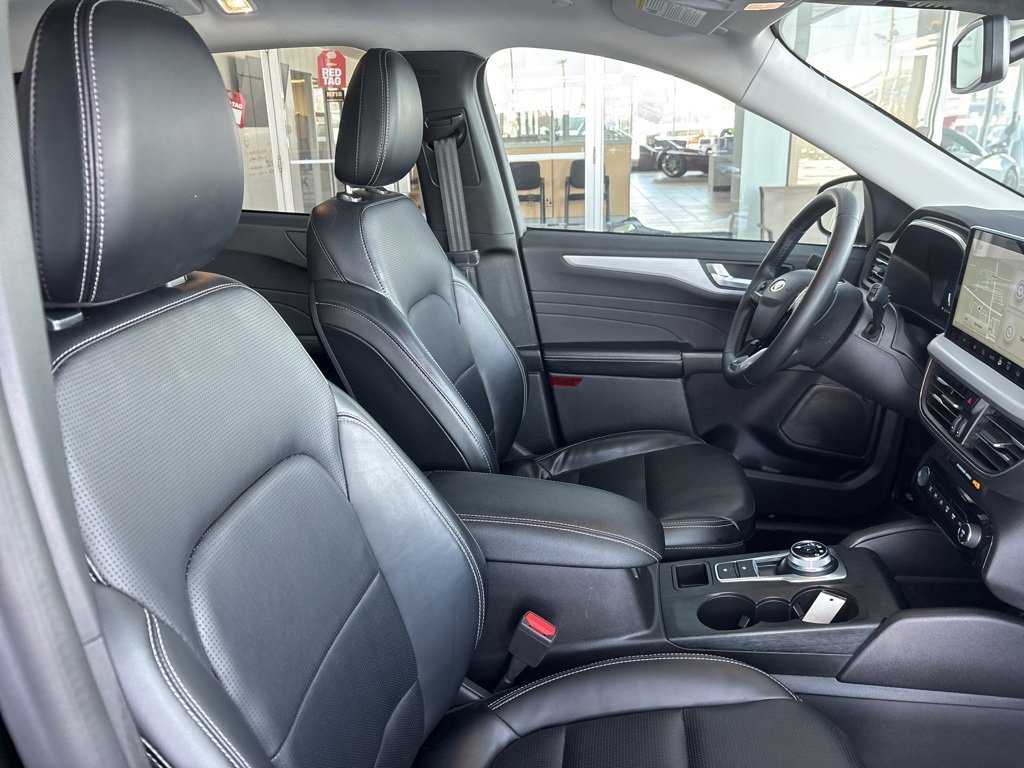 Used 2024 Ford Escape Platinum image 35