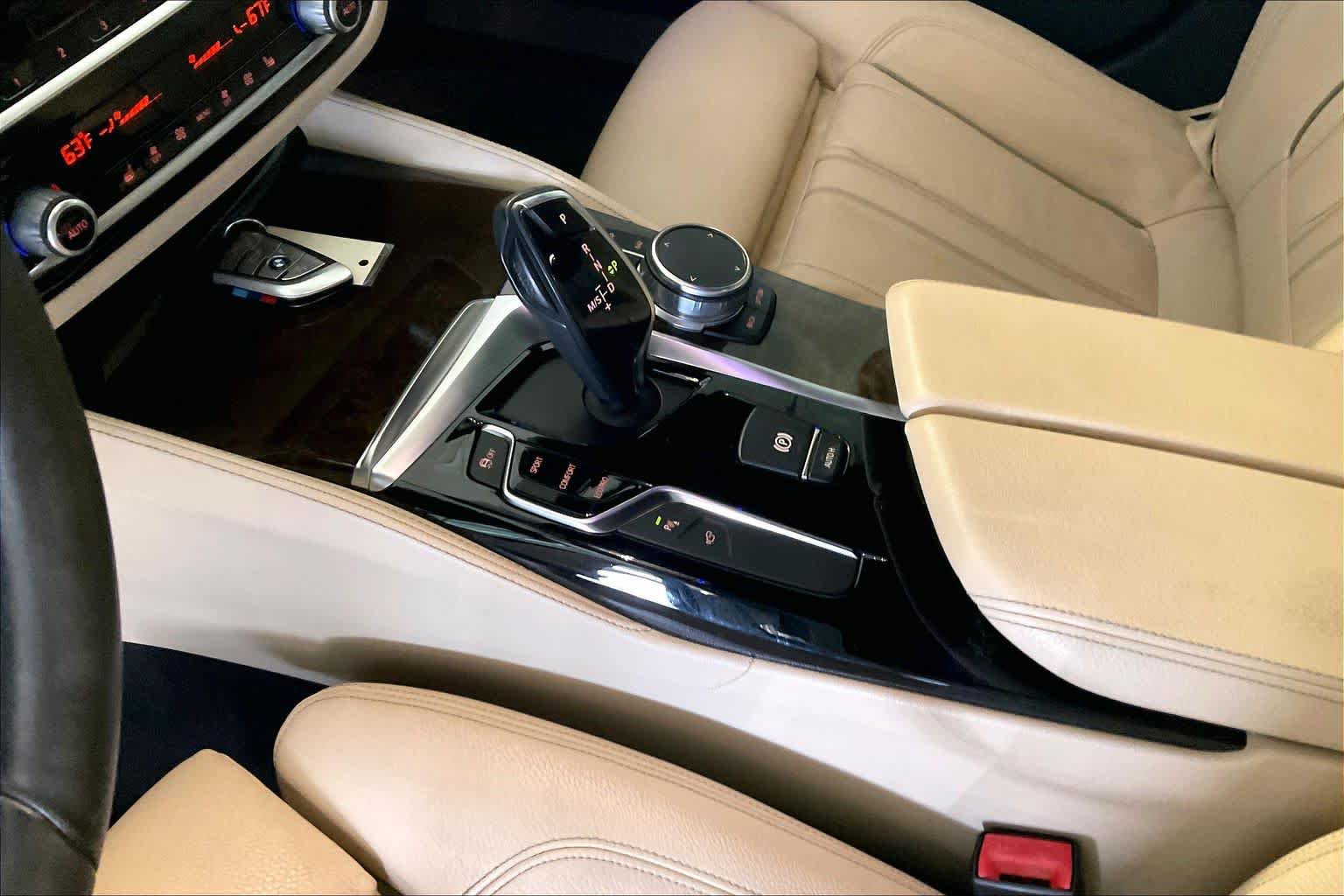 Used 2018 BMW 540i RWD image 14