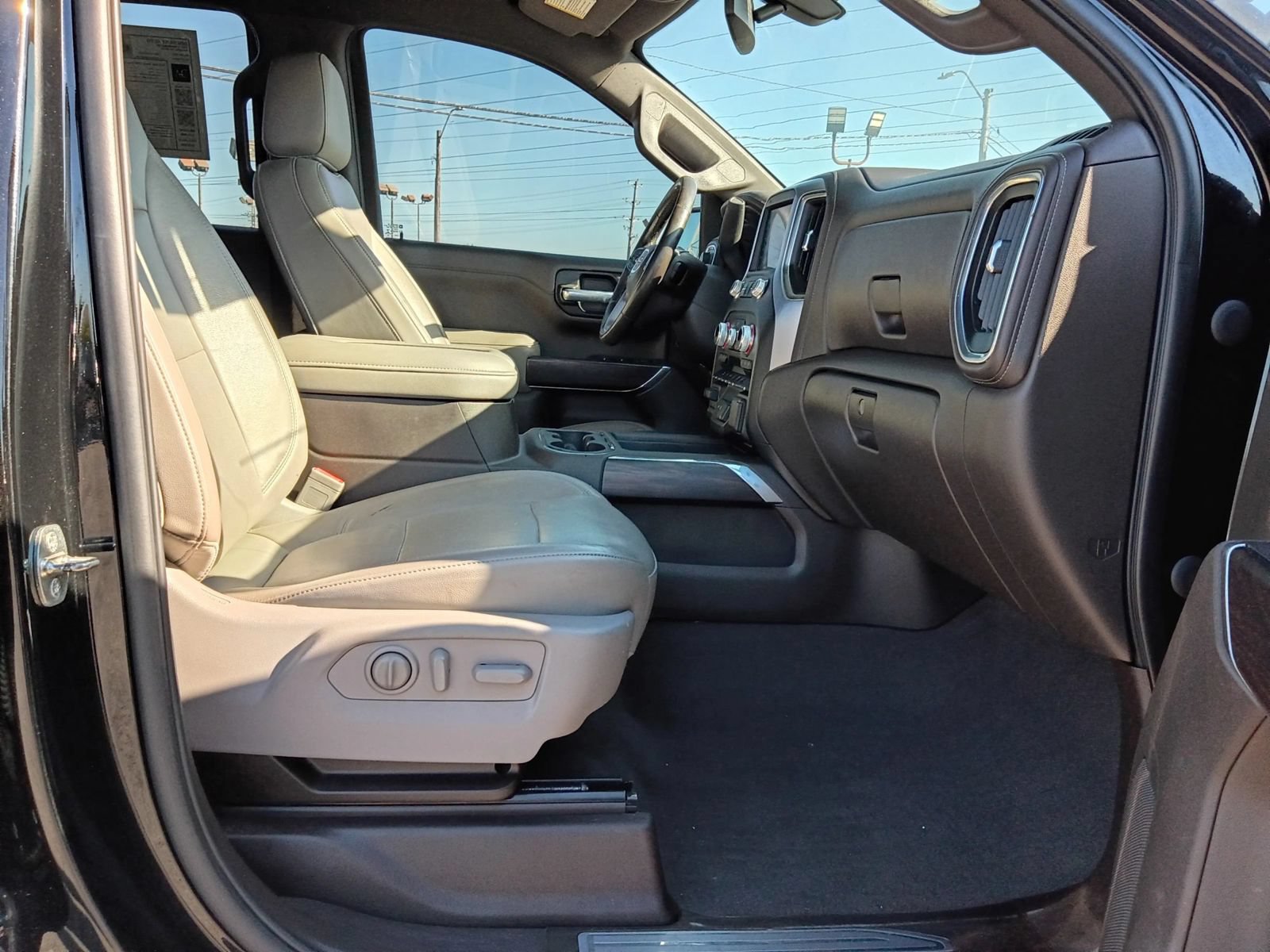 Used 2020 GMC Sierra 1500 SLT w/ SLT Premium Package AWD/4WD image 30