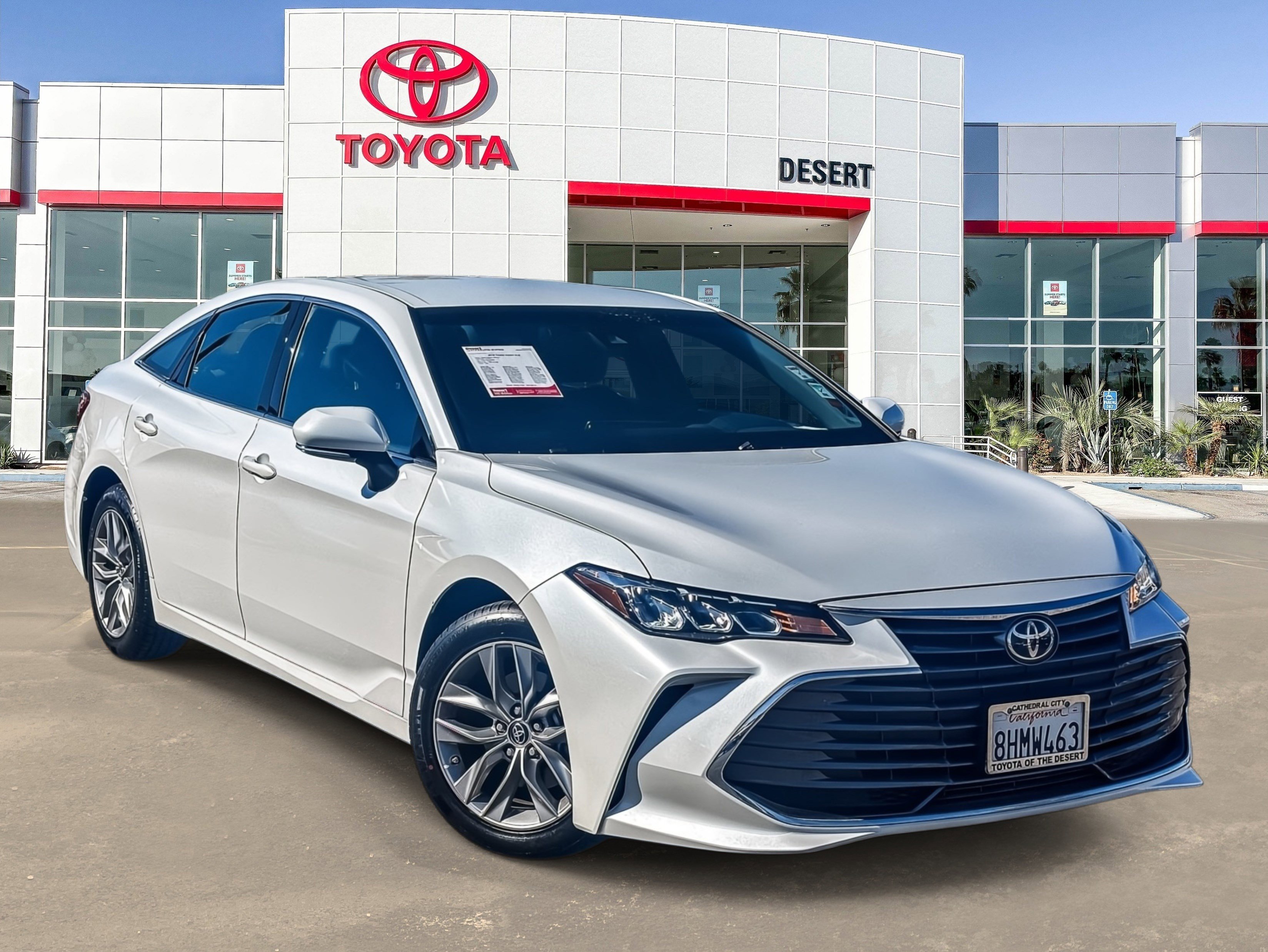 Certified 2019 Toyota Avalon XLE w/ Preferred Accessory Package FWD image 1