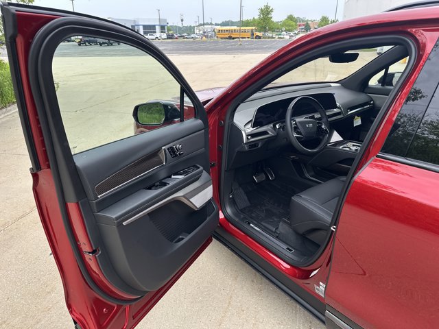 New 2026 Cadillac Vistiq Sport w/ LPO, Floor Liner Package image 10